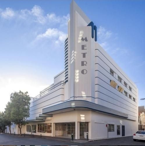 Apt - Art Deco Studio B2