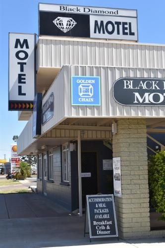 Black Diamond Motel4