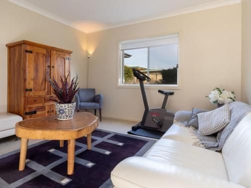 Mamorhomy - beachfront spacious apartment (Mamorhomy - Beachfront Spacious Apartment)2