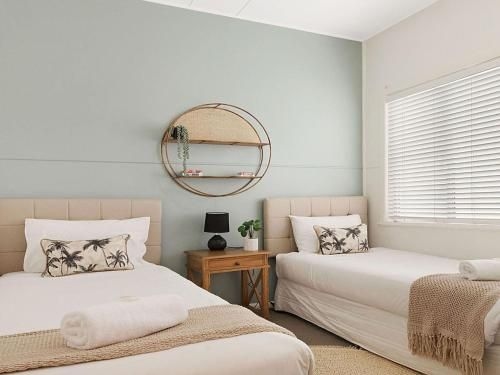 Ocean Blue Apartment One - oceanfront apartment (Ocean Blue Apartment One - Oceanfront Apartment)4