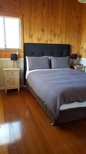 Hazelcreek Cottages1