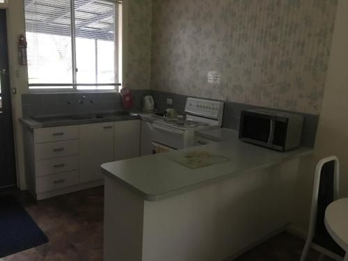 Ovensview On Riverside1