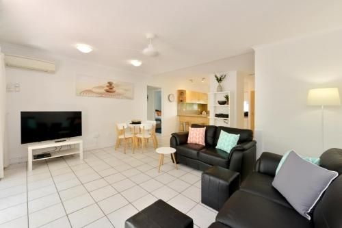 Tropical Reef Apartments1