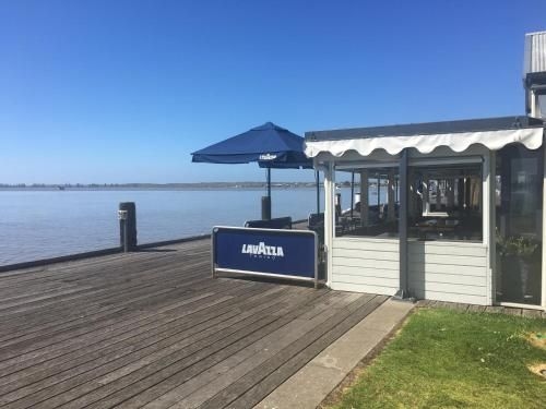 Goolwa Blue Escape - WiFi - Smart TV (Goolwa Blue Escape - WiFi - Pet-Friendly)1