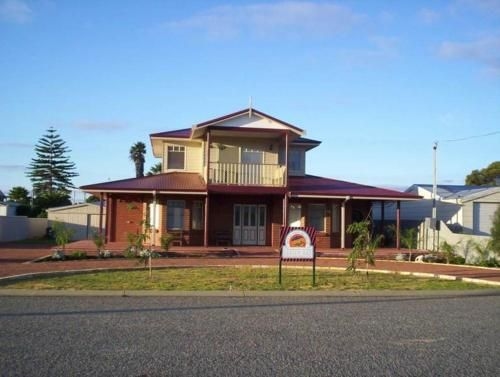 Ocean View Retreat0