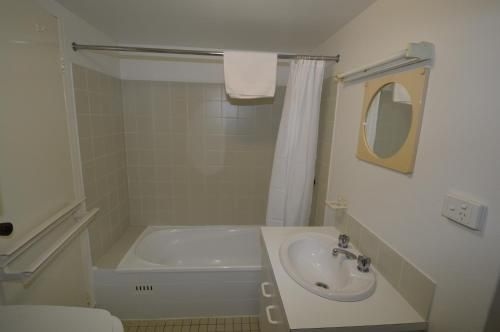 Kirwan Apartments 103