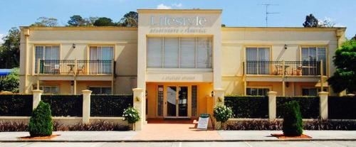 Lifestyle Apartments at Ferntree0