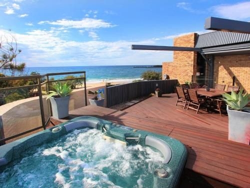 Jedda 5 - Oceanview 3 BDRM Penthouse with Rooftop Spa0