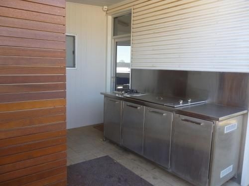 Walshys Shack3