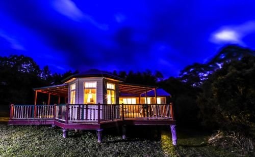Noosa Avalon Farm Cottages3