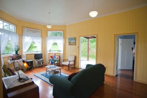 Noosa Avalon Farm Cottages4