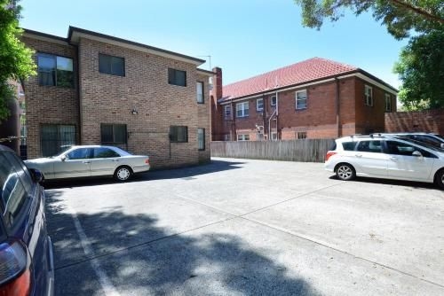 Parade Lodge1
