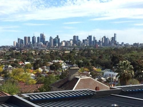 Northcote Hill - StayCentral1