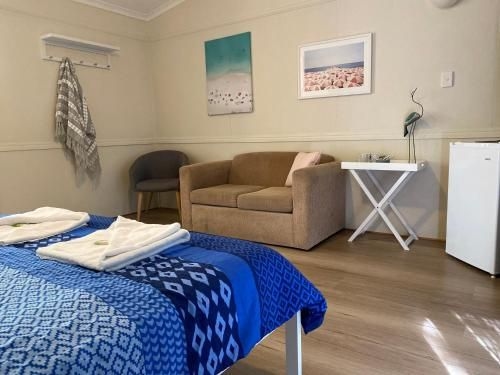 Colonial Village Cabins, Camping & Tours - Hervey Bay YHA1