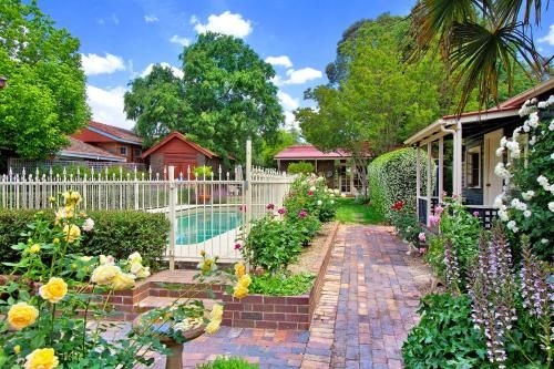 Loloma Bed and Breakfast2