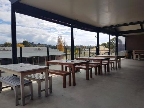 Tenterfield Tavern and Motor Inn1