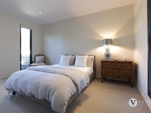 Seaview - Stunning Bay Views!3