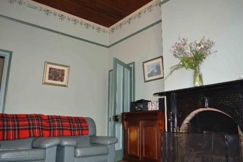 Albion Cottage2