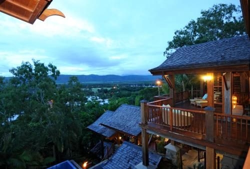Villa Empat Puluh Dua2