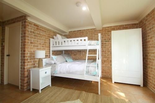 Barefoot, 32 Skyline Crescent, Crescent Head1