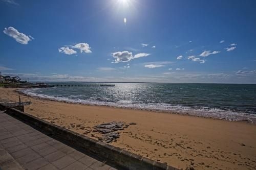 C-Scape Esplanade Cowes1