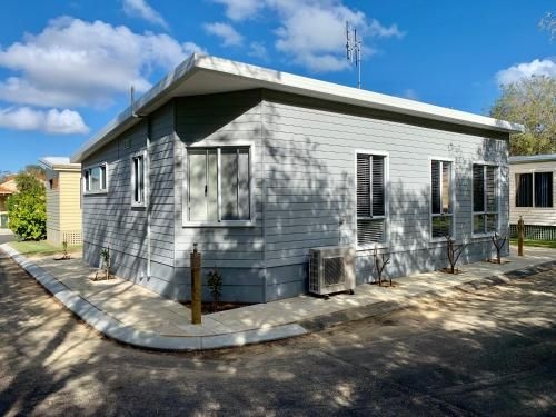 The Best Beach Cabin0