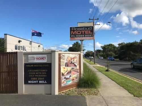 Rosebud Motel4