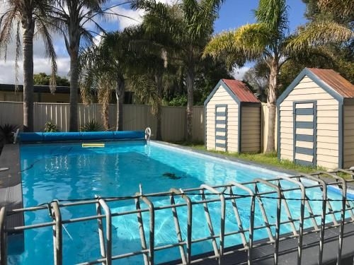 Rosebud Motel1
