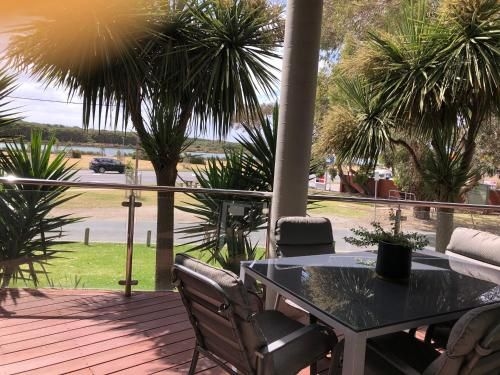 Exclusive Anglesea River Beach Apartment3