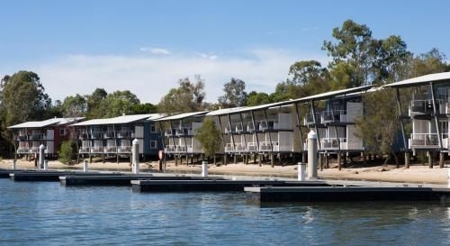 Couran Cove Resort1