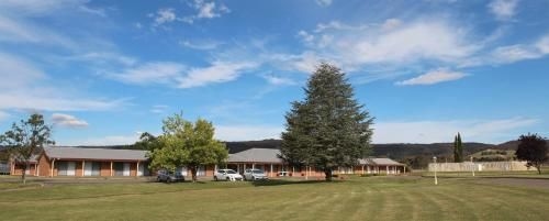 Bushman's Motor Inn0
