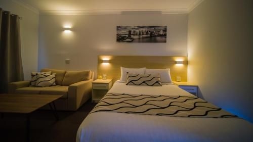 แฮมิลตันส์ ควีนเบียน โมเทล (Hamilton's Queanbeyan Motel)1