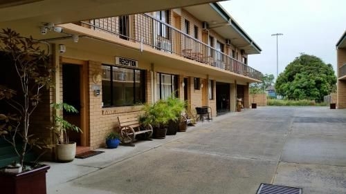 ริเวอร์ สตรีท โมเต็ล (River Street Motel)2