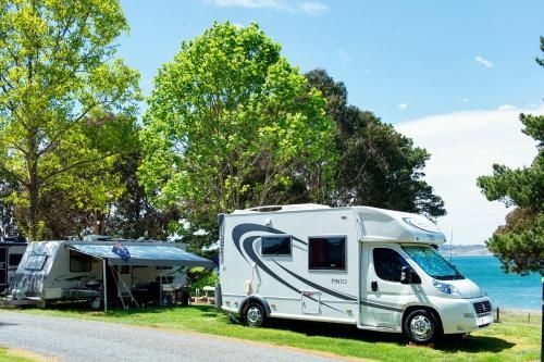 Rainbow Pines Tourist Caravan Park3