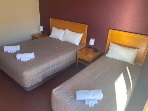 Horse & Jockey Hotel Motel1