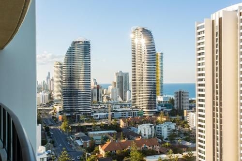 Sierra Grand Broadbeach - GCLR3
