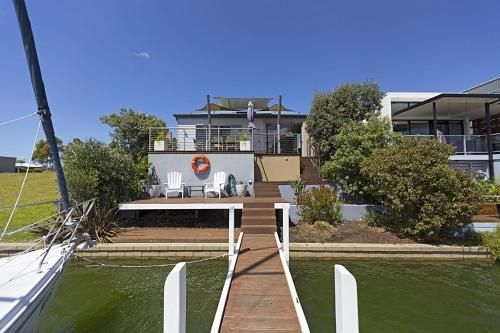 Pelican Landing - Stunning Lake King Views2