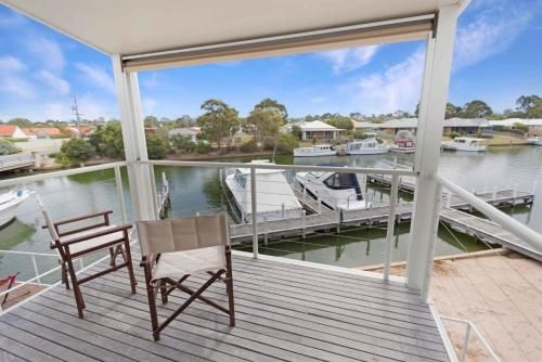Beach 2 - Waterfront Villa And Beach0