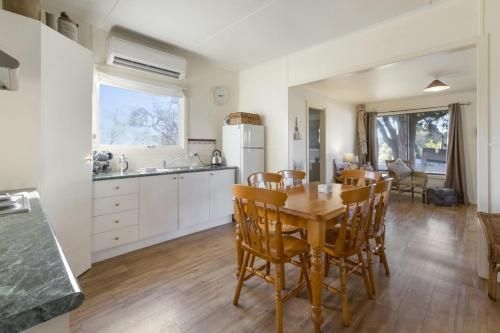 Katisha Cottage - Pet Friendly And Close To Town3