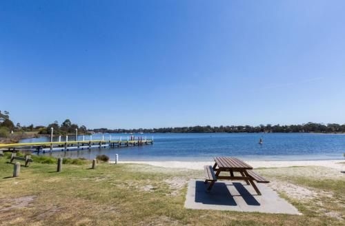 Lakeview - Waterviews on Newlands Arm2