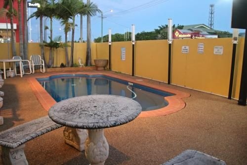 Bourbong St Motel3