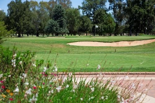 Howlong Golf Resort4