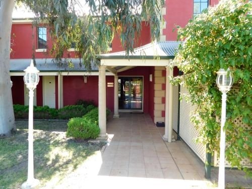 The Lawson Riverside Suites4