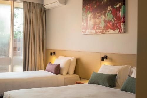 Nightcap at Waltzing Matilda Hotel2