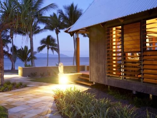 Pure Magnetic Villa 14