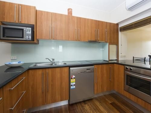 Picnic Bay Apartments Unit 42