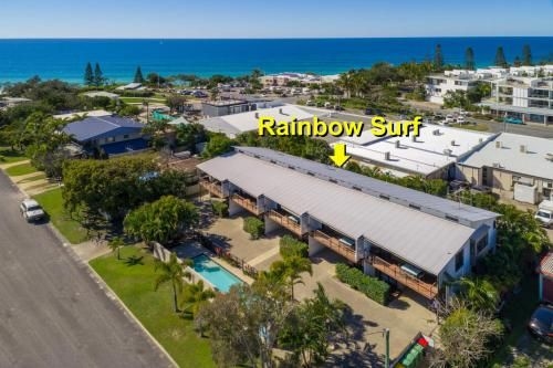 Unit 4 Rainbow Surf - Modern, Double Storey Townhouse With Large Shared Pool, Close To Beach And Shop3