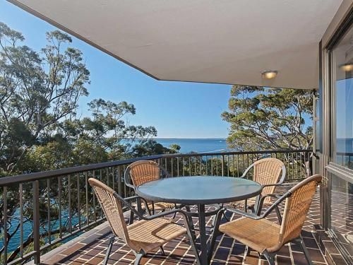 6 'Skyline' 12 Thurlow Avenue - foxtel & aircon0