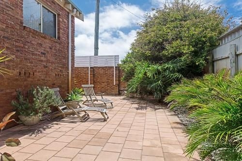 Birubi Beach House' 14 Campbell Avenue - fantastic house and close to the surf beach2