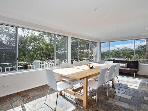 Banyan' 14 Montevideo Parade - spacious three bedroom pet friendly property with air con4